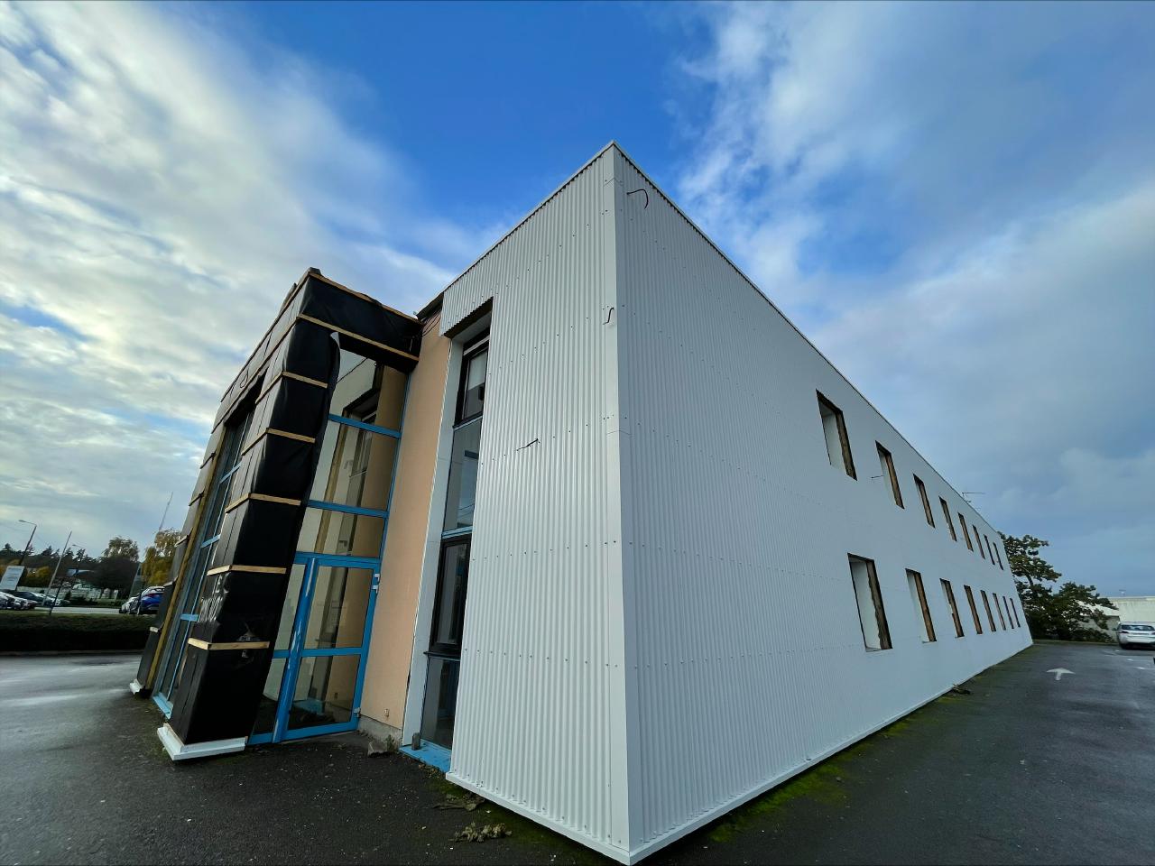 Bureau Cesson-Sévigné 327m² Location bureau Cesson-Sévigné Ille-et-Vilaine OLBUR2204121 1